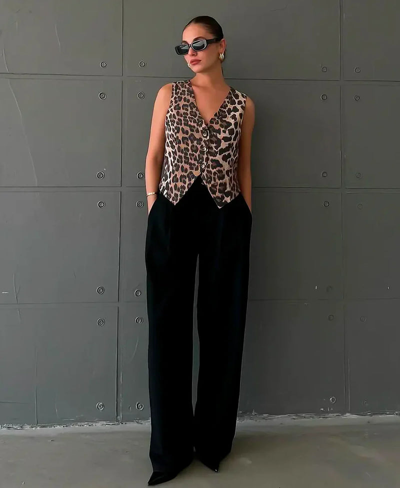 Compra 1 Chaleco con Estampado de Leopardo  y obtén 1 cinturón de moda exclusivo BlomLane™