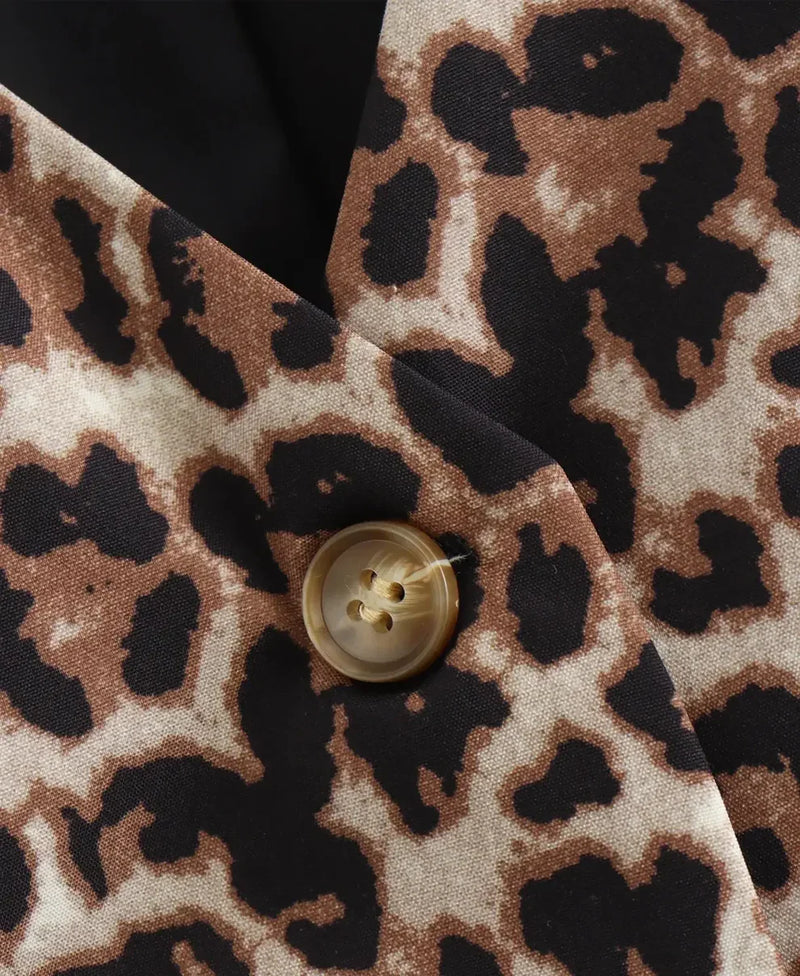 Compra 1 Chaleco con Estampado de Leopardo  y obtén 1 cinturón de moda exclusivo BlomLane™