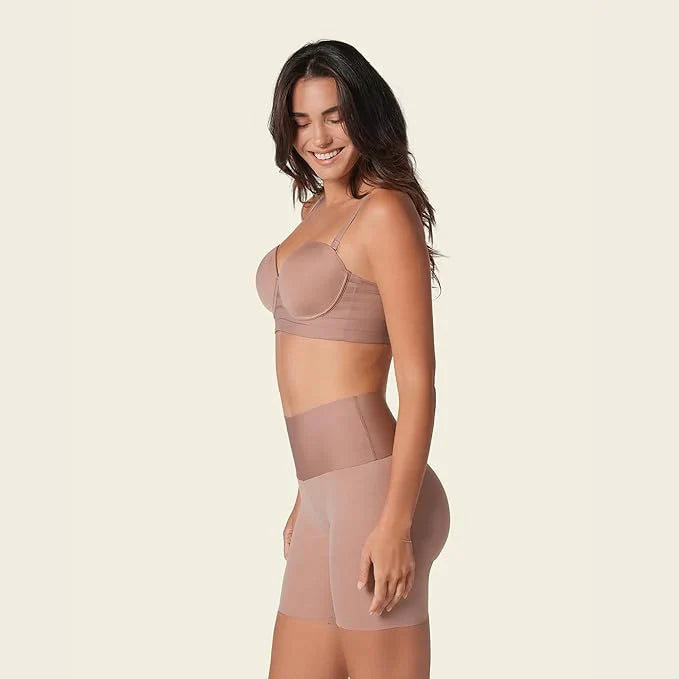 Compra 1 Faja  Short invisible moldeador invisible y llévate 1 top deportivo negro exclusivo de BlomLane™